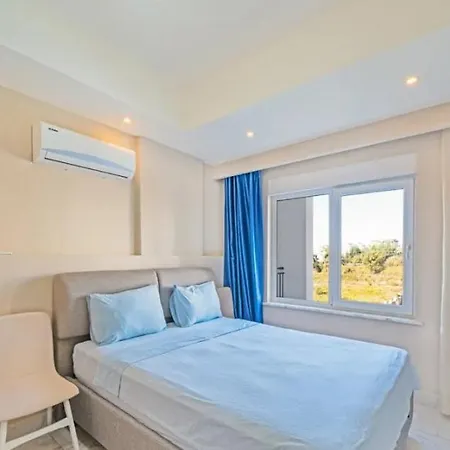 Earthquake S-a-f-e! 24h Open! All Included And Beautiful Private Only 100 Meters To Cleopatra Beach 14 With Umbrellas, Own Fast And Stable Wifi, Barbecue, Balcony, Smart Tv, Table Games, Rent A Car, Travel Agency, Real Estate, No Additional Apartment *