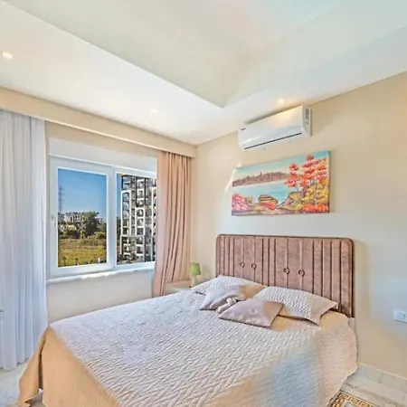 Earthquake S-a-f-e! 24h Open! All Included And Beautiful Private Only 100 Meters To Cleopatra Beach 14 With Umbrellas, Own Fast And Stable Wifi, Barbecue, Balcony, Smart Tv, Table Games, Rent A Car, Travel Agency, Real Estate, No Additional Alanya